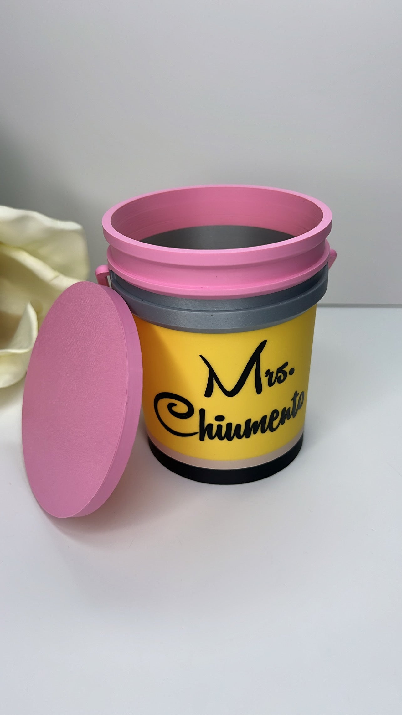 PENCIL & CRAYON BUCKETS