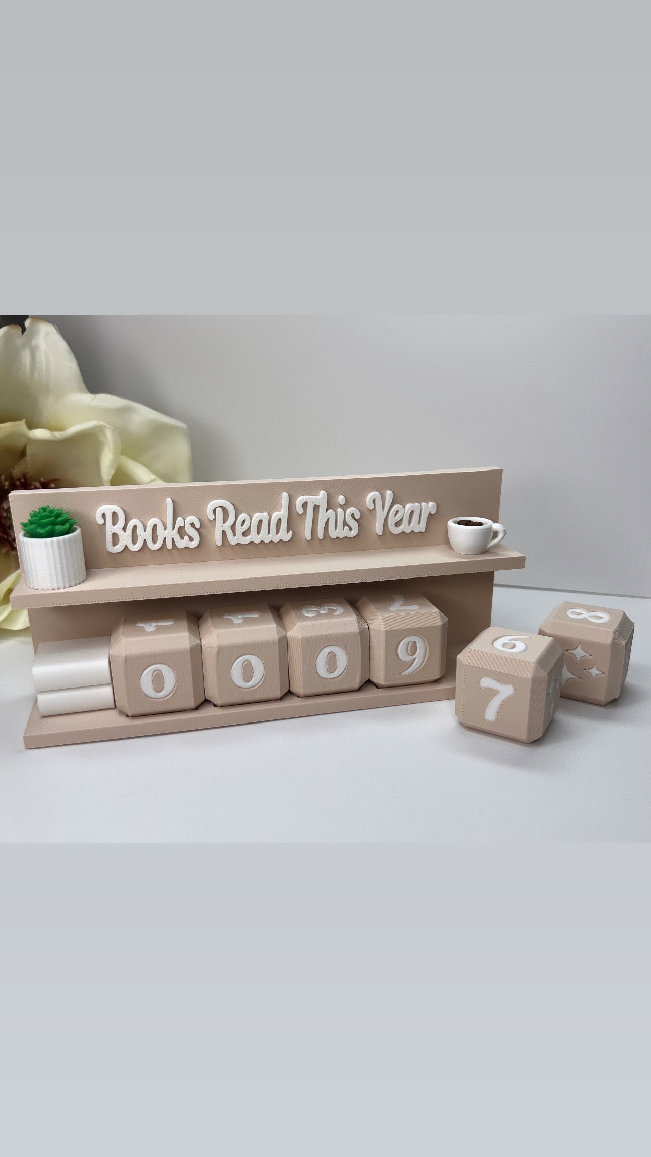 BOOK TRACKERS