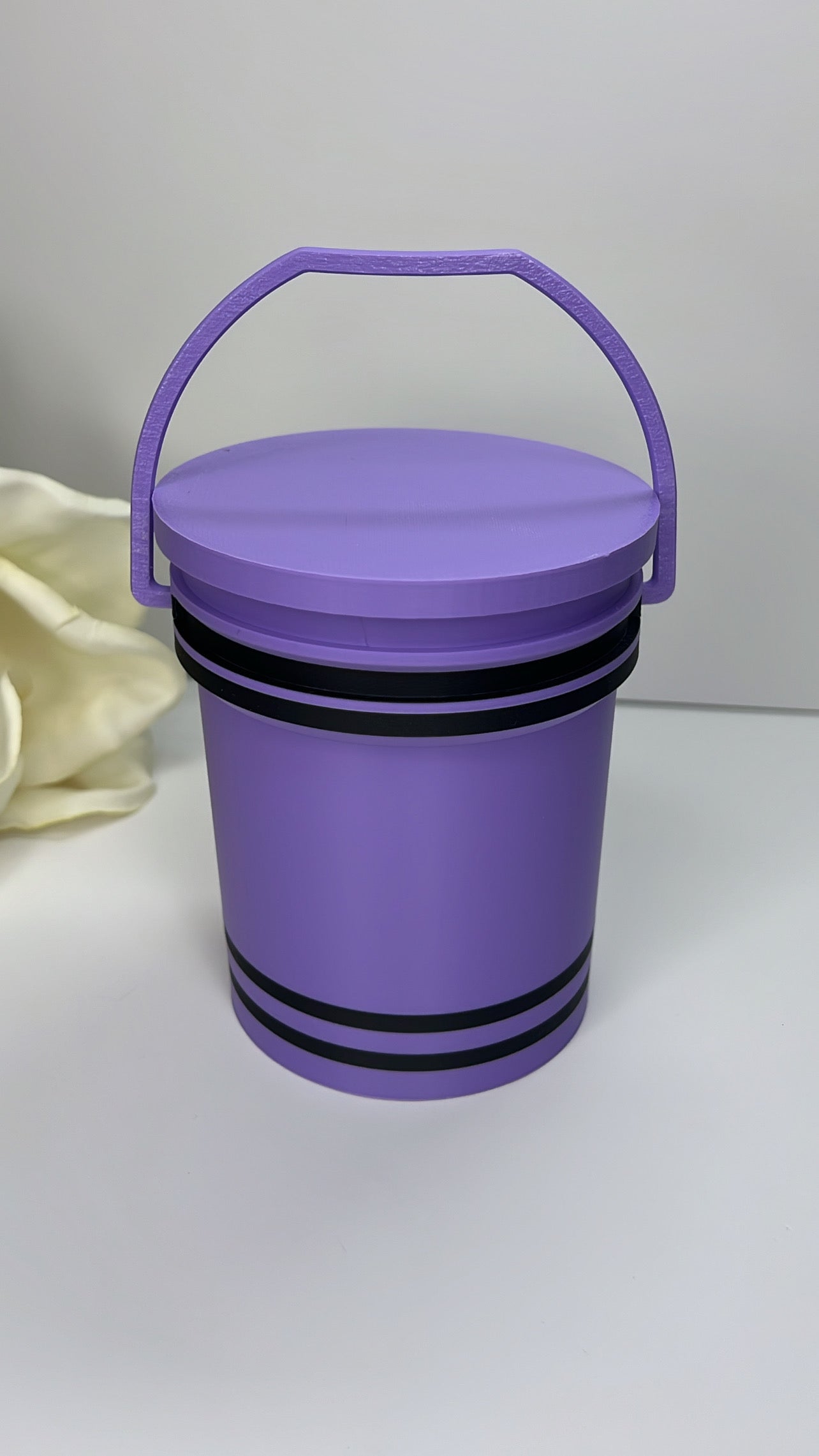 PENCIL & CRAYON BUCKETS