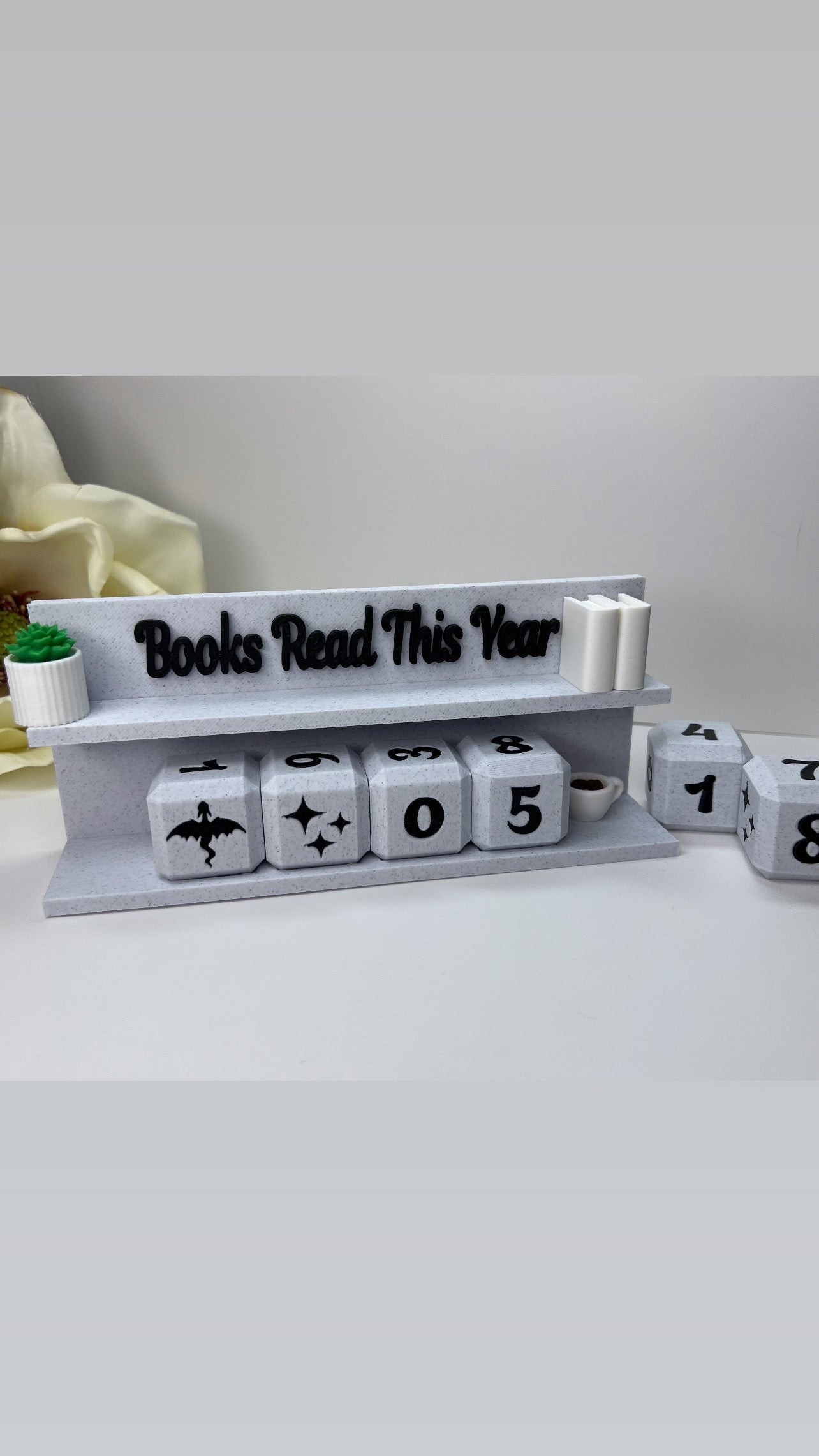 BOOK TRACKERS